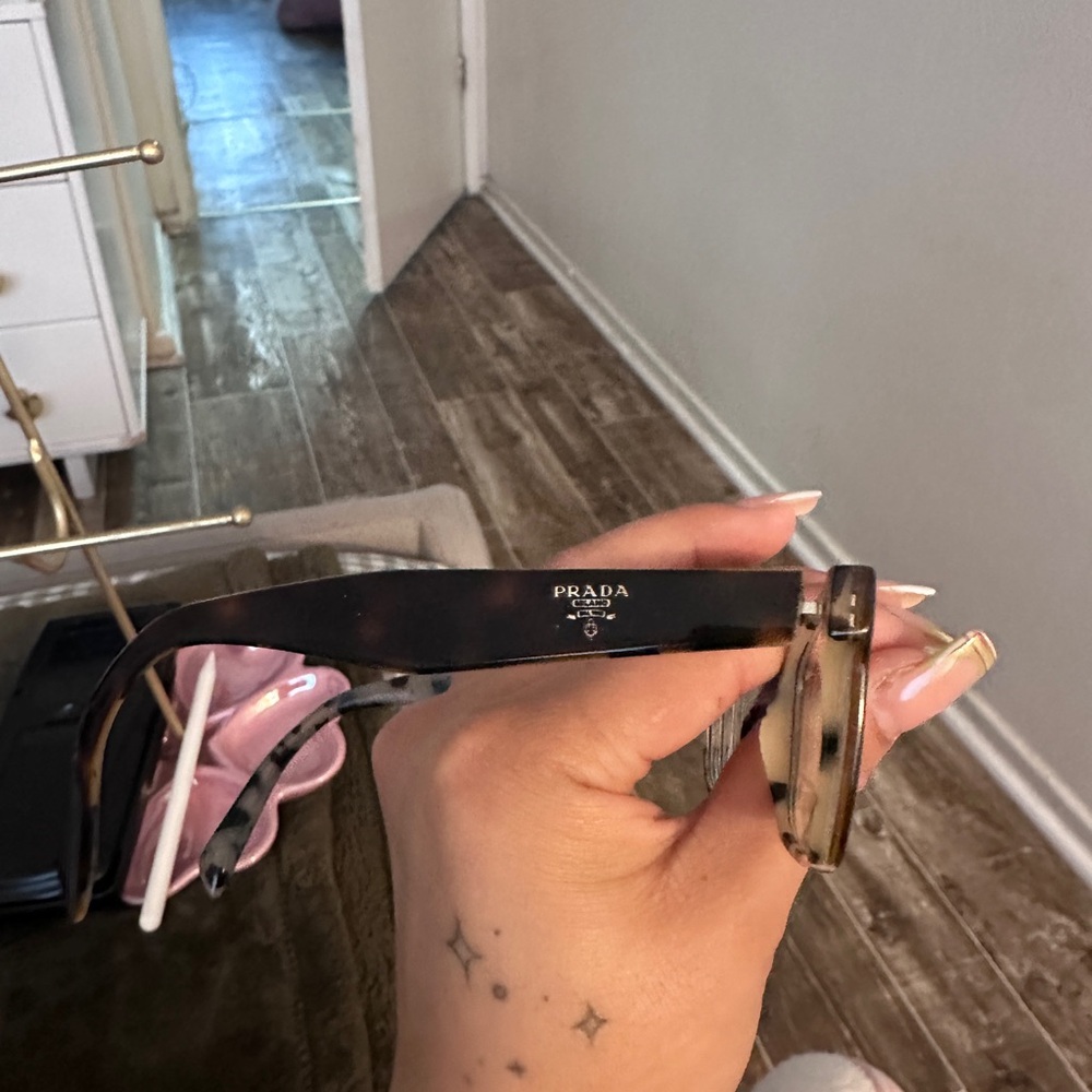 Prada Black and Tortoise Patterned Eyewear - image 2